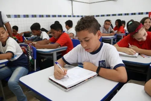 
          Imagem ilustrativa da imagem Começa segunda etapa de matrícula das escolas da rede de Jaboatão, na RMR
          