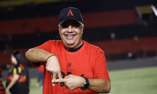 
          Imagem ilustrativa da imagem Comissão Eleitoral do Sport rejeita pedido de impugnação à candidatura de Romão
          