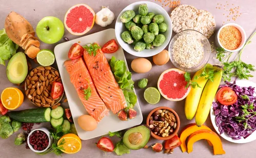 
          Imagem ilustrativa da imagem Consumir peixes oleosos, cereais e frutas pode prevenir artrite reumatoide
          