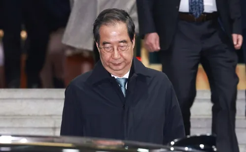 
          Imagem ilustrativa da imagem Coreia do Sul aprova segundo impeachment em duas semanas
          