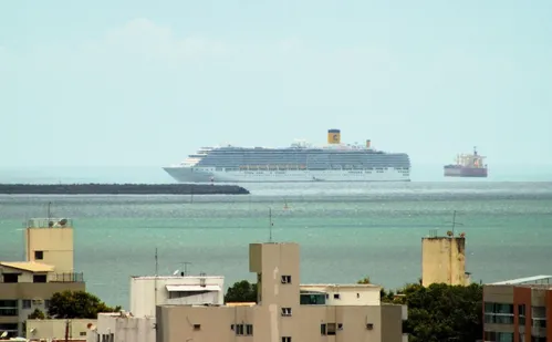 
          Imagem ilustrativa da imagem Cruzeiro faz parada de emergência em Vitória após passageira passar mal
          