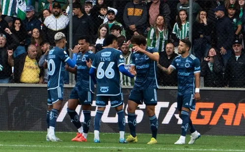 
          Imagem ilustrativa da imagem Cruzeiro vence o Juventude, mas fica fora da Libertadores
          