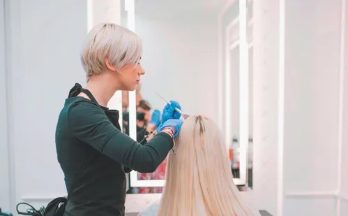 
          Imagem ilustrativa da imagem Cursos rápidos para começar o ano estudando e mudar de profissão
          