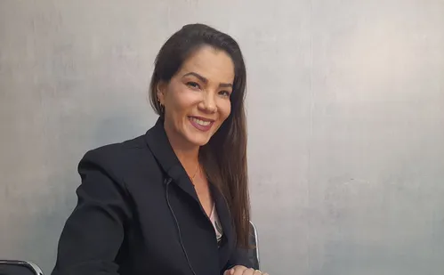 
          Imagem ilustrativa da imagem Empresários encerram negócios por não encontrar quem trabalhe
          