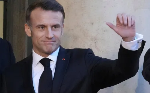 
          Imagem ilustrativa da imagem 'Estado bárbaro da Síria caiu afinal', diz Macron
          