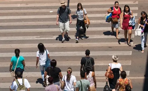 
          Imagem ilustrativa da imagem Expectativa de vida no Brasil chega a 76,4 anos, diz IBGE
          