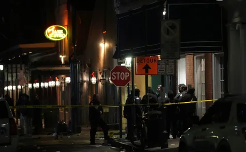 
          Imagem ilustrativa da imagem FBI conclui que motorista agiu sozinho em ataque terrorista em New Orleans
          