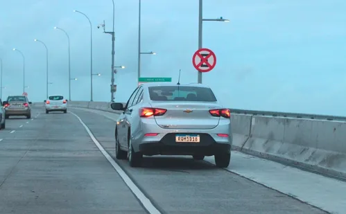 
          Imagem ilustrativa da imagem Faixa exclusiva de ônibus da 3ª ponte até Jardim América
          