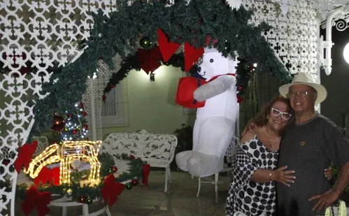 
          Imagem ilustrativa da imagem Famílias do ES capricham na decoração de Natal
          