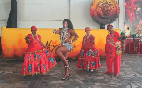 
          Imagem ilustrativa da imagem Festas no ritmo do Carnaval agitam o final de semana no ES
          