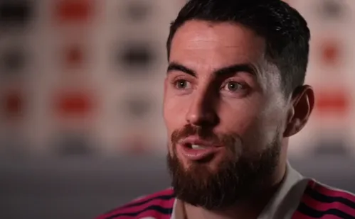 
          Imagem ilustrativa da imagem Flamengo monitora situação do volante Jorginho, do Arsenal
          