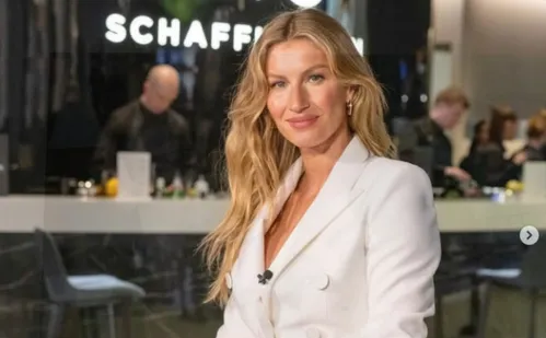 
          Imagem ilustrativa da imagem Gisele Bündchen faz doação para ajudar vítimas de incêndio na Califórnia
          