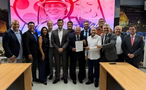 
          Imagem ilustrativa da imagem Grupo de Maturano tem maioria em Vila Velha e conta com aceno de prefeito
          