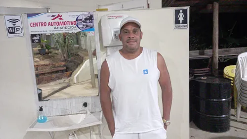 
          Imagem ilustrativa da imagem "Jamais perdi a esperança", diz pedreiro que recebeu transplante de medula óssea
          