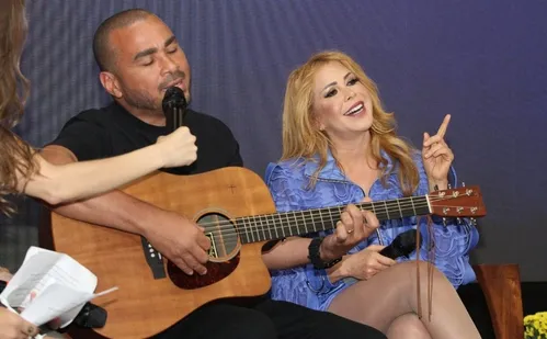 
          Imagem ilustrativa da imagem Joelma grava DVD com artista de Vila Velha no sábado: 'Vivendo um sonho'
          