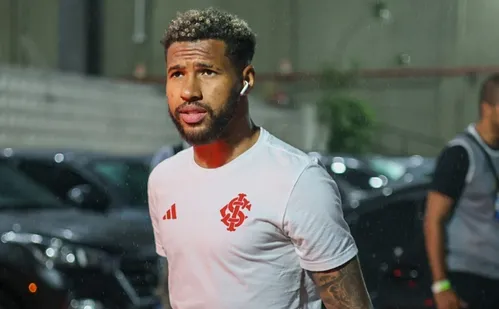 
          Imagem ilustrativa da imagem Jogador do Inter perde o pai em acidente durante jogo contra o Botafogo
          