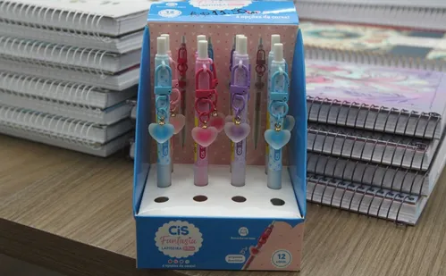 
          Imagem ilustrativa da imagem Lápis de cor infinito, borracha em forma de doce: novidades para a volta às aulas
          