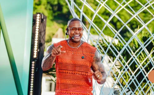 
          Imagem ilustrativa da imagem Léo Santana faz show para ninguém ficar parado neste sábado
          