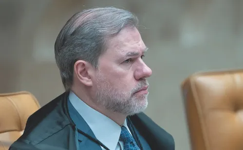 
          Imagem ilustrativa da imagem Licença de 6 meses para servidor que adotar filho
          