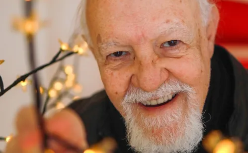 
          Imagem ilustrativa da imagem Médicos explicam doença que causou morte do ator Ney Latorraca
          