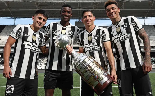 
          Imagem ilustrativa da imagem Como chegam os brasileiros para a disputa da Libertadores 2025?
          