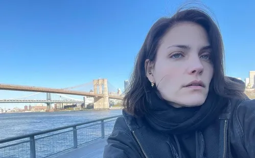 
          Imagem ilustrativa da imagem Sequestro de Luciana Curtis: polícia encontra carro queimado que pode ser da modelo
          