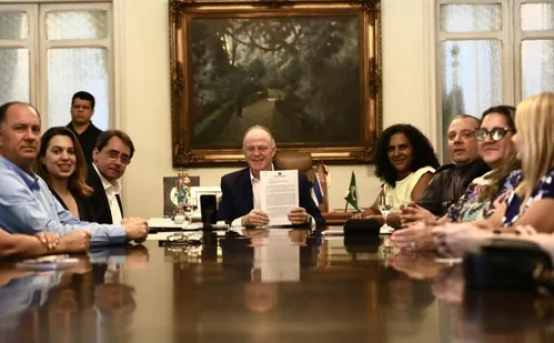 
          Imagem ilustrativa da imagem Casagrande anuncia nova companhia da Polícia Militar e unidade de proteção à mulher
          