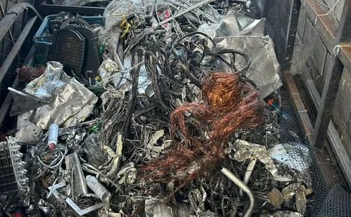 
          Imagem ilustrativa da imagem Operação contra furto e receptação de cabos termina com dois presos em Vila Velha
          