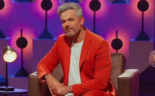 
          Imagem ilustrativa da imagem Otaviano Costa cai no choro ao relembrar aneurisma: 'Quase morri'
          