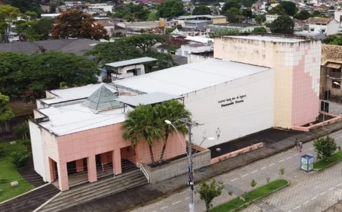 
          Imagem ilustrativa da imagem Pai de Fernanda Torres, Fernando Torres, era capixaba e apaixonado por teatro
          
