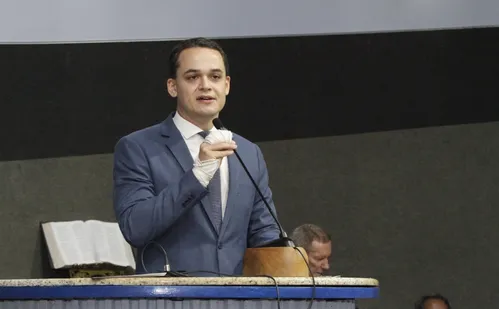 
          Imagem ilustrativa da imagem Pazolini promete mais escolas em tempo integral em Vitória
          