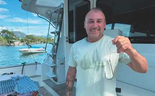 
          Imagem ilustrativa da imagem Peixe de 328 quilos: "A pesca foi muito especial", diz comandante da embarcação
          