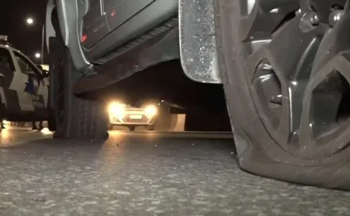 
          Imagem ilustrativa da imagem Perseguição e tiros na Rodovia do Contorno
          