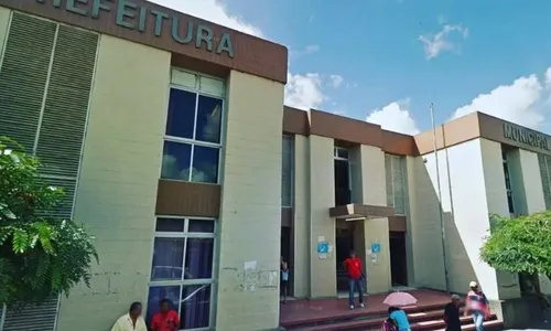 
          Imagem ilustrativa da imagem Prefeitura de Nazaré da Mata decreta estado de calamidade financeira
          