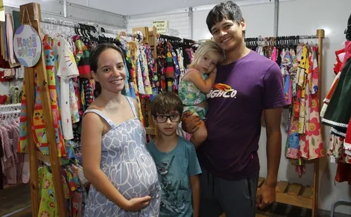 
          Imagem ilustrativa da imagem Presentes de fim de ano: roupas e calçados são os preferidos
          