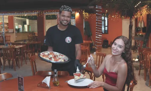 
          Imagem ilustrativa da imagem Promoções em restaurantes e bares no clima da Black Friday
          