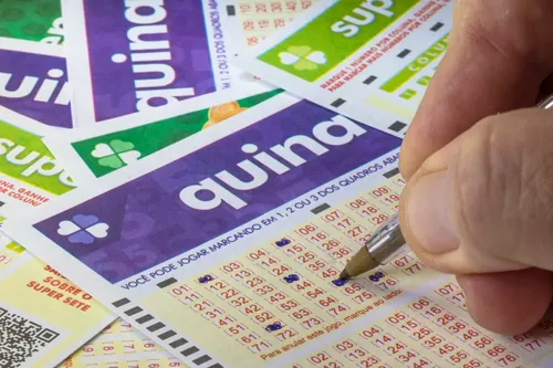 
          Imagem ilustrativa da imagem Apostador de Viana que ganhou mais de R$ 6 milhões na Quina retira o prêmio
          