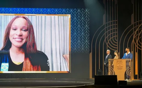 
          Imagem ilustrativa da imagem Rebeca Andrade e Caio Bonfim são os melhores atletas de 2024
          