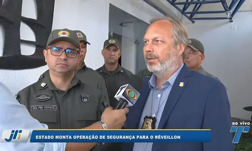 
          Imagem ilustrativa da imagem Reveillon com drones, helicópteros, reconhecimento facial e mais de 2.500 PMs
          