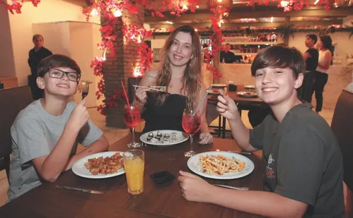 
          Imagem ilustrativa da imagem Rodízios para comer de tudo à vontade
          