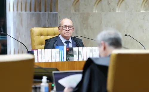 
          Imagem ilustrativa da imagem Entenda as regras para impeachment de ministros do STF e a decisão de Gilmar
          