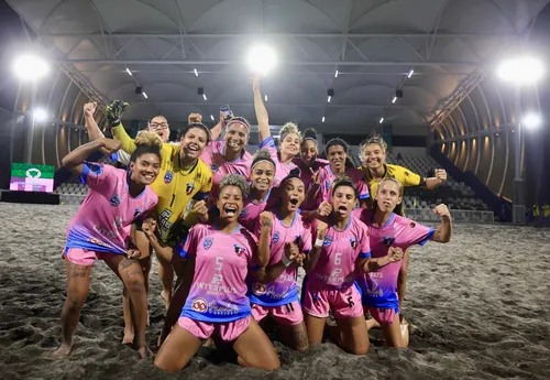 
          Imagem ilustrativa da imagem São Pedro vira potência mundial no Beach Soccer
          