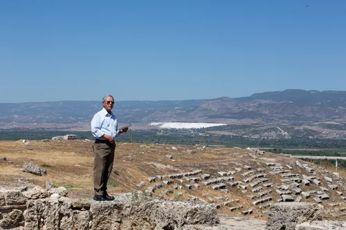 
          Imagem ilustrativa da imagem Série sobre Apocalipse já foi assistida  580 mil vezes
          