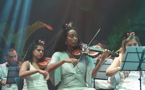 
          Imagem ilustrativa da imagem Seu programa: orquestra, balé e até “neve” em especial de Natal
          