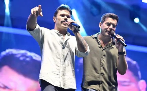 
          Imagem ilustrativa da imagem Mais de 30 mil pessoas na Praia de Camburi em Vitória na terça; veja vídeo
          