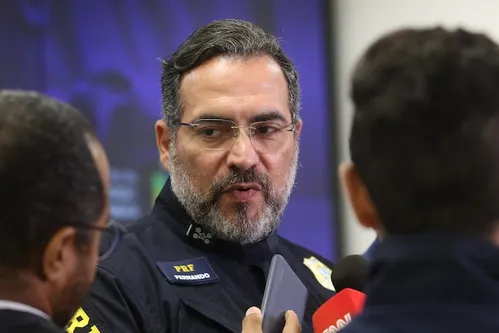 
          Imagem ilustrativa da imagem Superintendente da PRF sobre ação em que jovem foi baleada na cabeça: ‘mais um evento traumático’
          