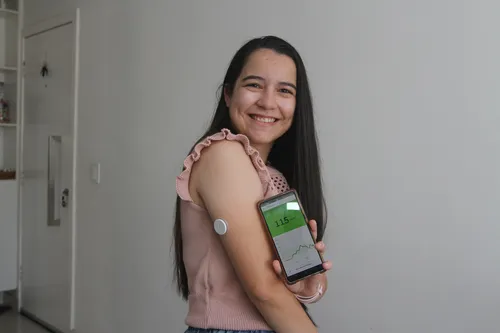 
          Imagem ilustrativa da imagem Tecnologia ajuda a controlar doenças e viver melhor
          