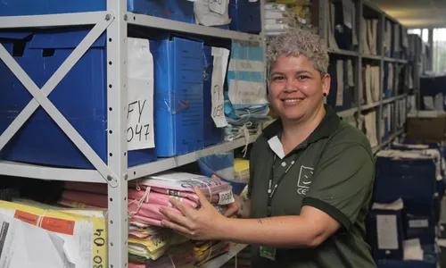 
          Imagem ilustrativa da imagem Trabalhadores surdos ajudam a digitalizar 1 milhão de processos
          