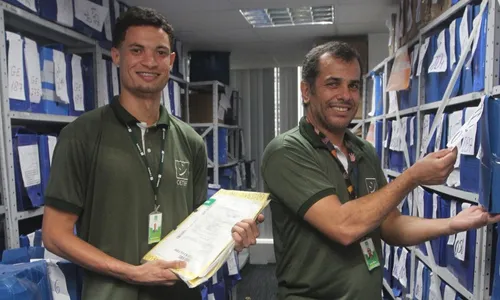 
          Imagem ilustrativa da imagem Trabalhadores surdos ajudam a digitalizar 1 milhão de processos
          