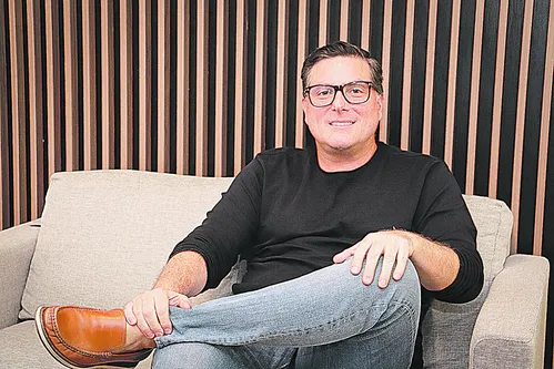 
          Imagem ilustrativa da imagem Transporte e logística: décadas de compromisso
          